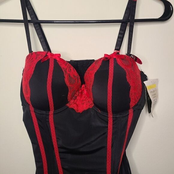 NWT Black and Red Corset Bustier Lingerie - Picture 3 of 8